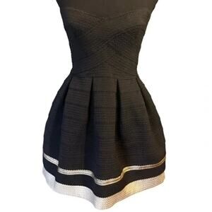 Sans Souci Black & Gold Strapless Molded Mini Dress | Size S